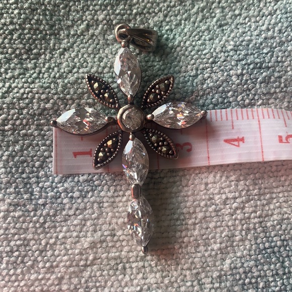 Cross Pendant - Picture 3 of 4